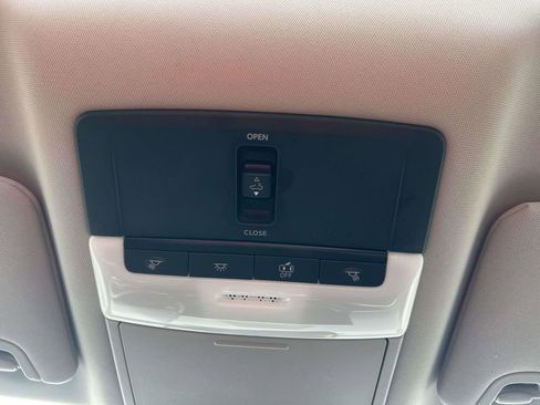 Certified 2025 Nissan Altima 2.5 SR w/ SR Premium Package image 32