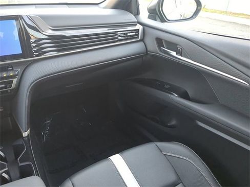 Certified 2025 Toyota Camry SE image 16