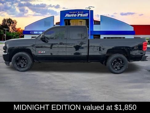Used 2017 Chevrolet Silverado 1500 LT w/ LPO, Street Package image 3