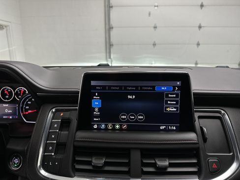 Used 2021 Chevrolet Tahoe RST w/ Luxury Package AWD/4WD image 38