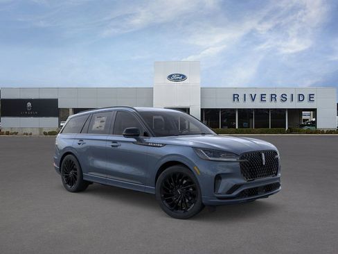 New 2026 Lincoln Aviator Reserve w/ Jet Appearance Package image 7
