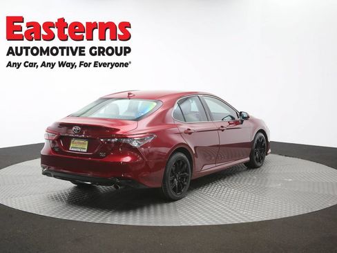 Used 2021 Toyota Camry XLE AWD/4WD image 40
