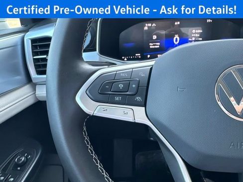 Used 2026 Volkswagen Taos SE w/ Taos Adventure Package AWD/4WD image 16