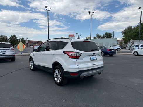 Used 2018 Ford Escape SEL image 6