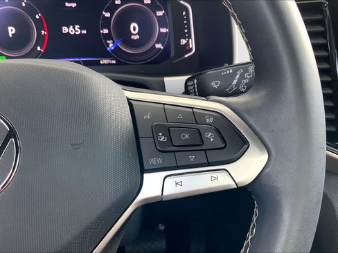 Used 2023 Volkswagen Atlas Cross Sport SEL AWD/4WD image 25