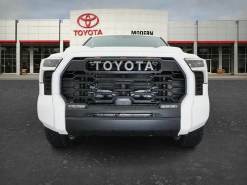 New 2026 Toyota Tundra SR5 AWD/4WD image 18