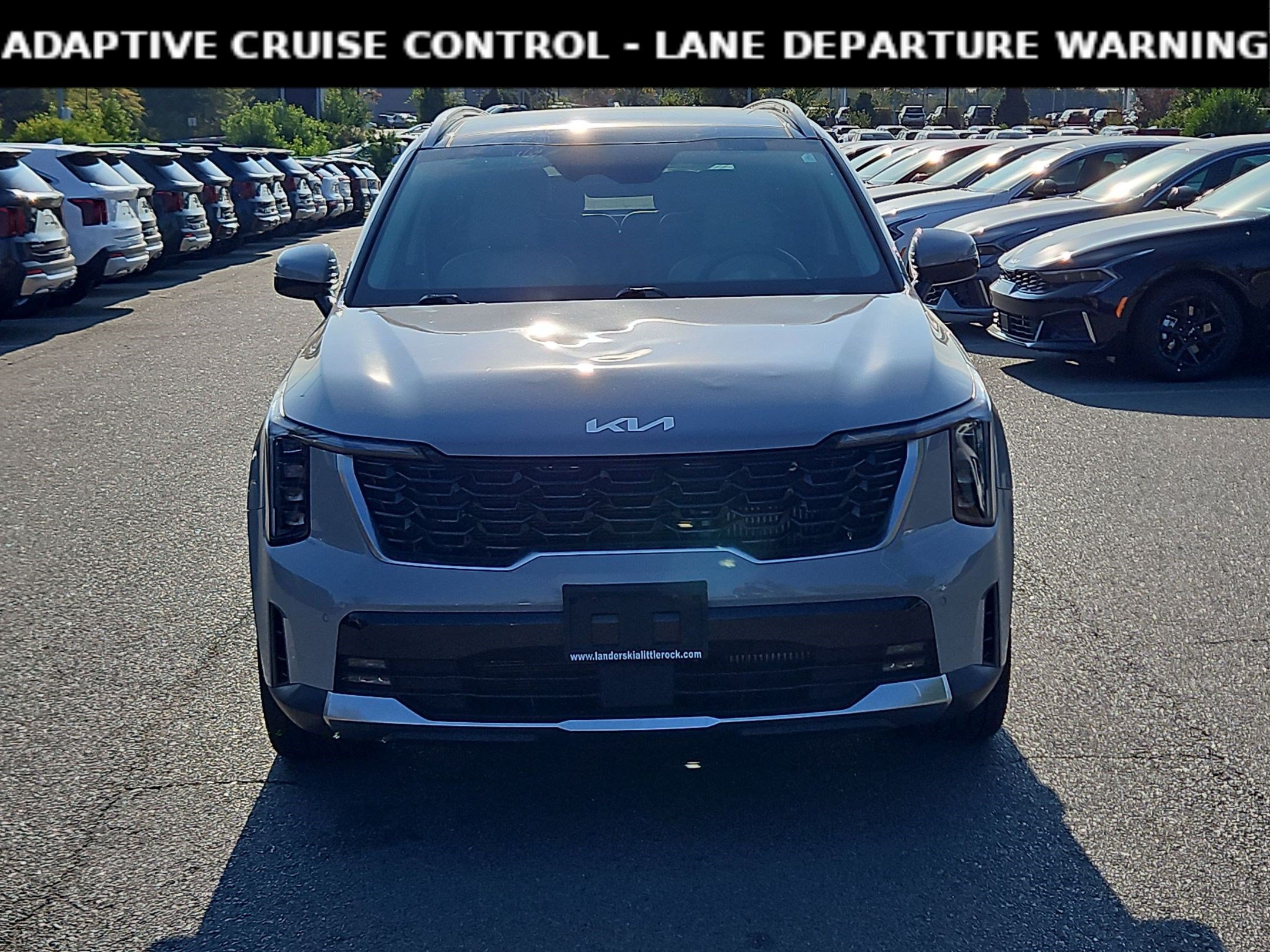 Used 2025 Kia Sorento EX w/ Panoramic Sunroof Package FWD image 2