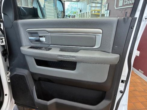 Used 2017 RAM 3500 Big Horn w/ Sport Appearance Group image 30