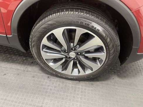 Used 2021 Buick Encore Preferred AWD/4WD image 29