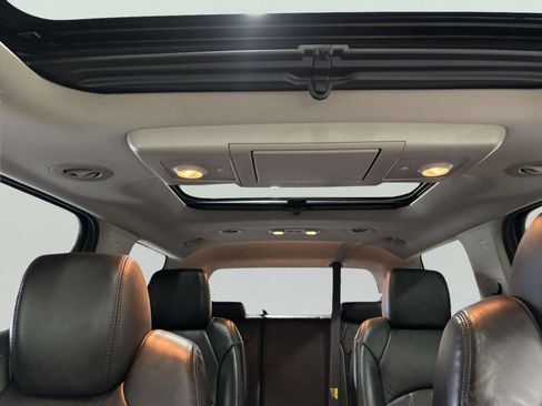 Used 2012 GMC Acadia Denali image 16