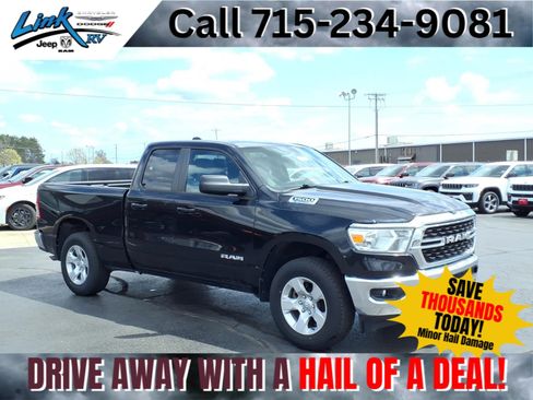 Used 2022 RAM 1500 Big Horn AWD/4WD image 1