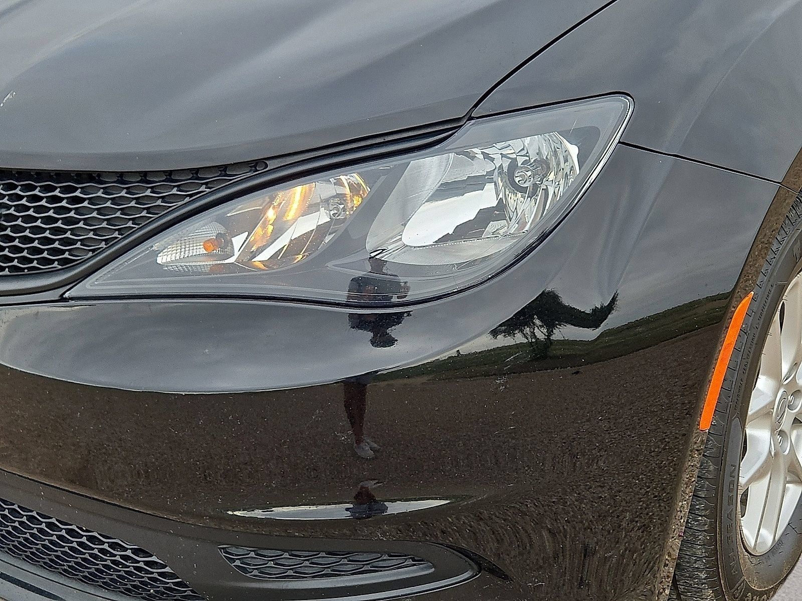 Used 2024 Chrysler Voyager LX FWD image 9