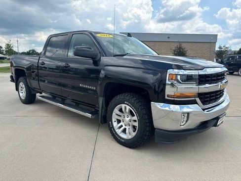 Used 2018 Chevrolet Silverado 1500 LT w/ All Star Edition AWD/4WD image 37