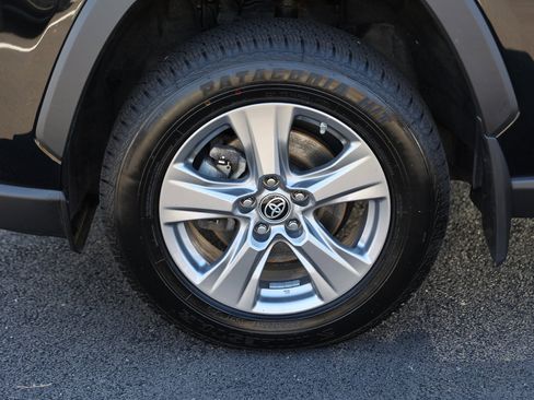 Used 2023 Toyota RAV4 LE image 11