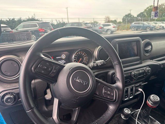 Used 2021 Jeep Wrangler Sport AWD/4WD image 16