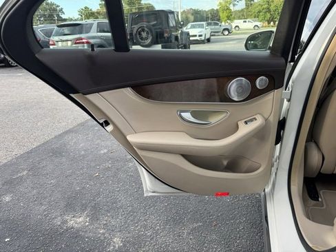 Used 2015 Mercedes-Benz C 300 4MATIC Sedan image 15