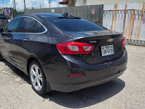 Used 2016 Chevrolet Cruze Premier FWD image 4