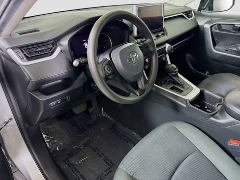 Used 2024 Toyota RAV4 LE image 21