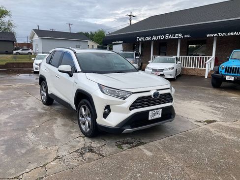 Used 2020 Toyota RAV4 Limited AWD/4WD image 1