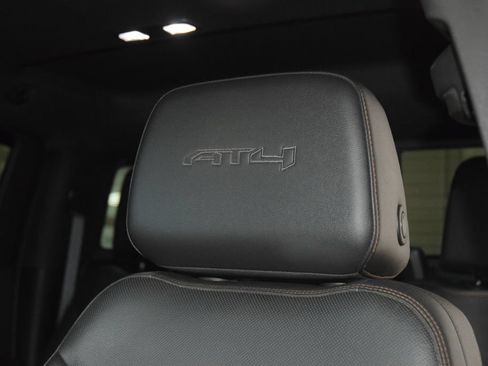 Used 2023 GMC Sierra 1500 AT4 w/ AT4 Premium Package AWD/4WD image 40
