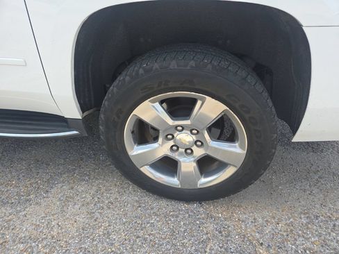 Used 2020 Chevrolet Suburban Premier RWD image 20