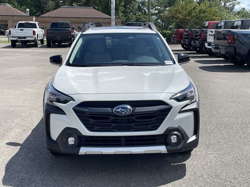 Used 2025 Subaru Outback Limited w/ Popular Package #2 AWD/4WD image 3