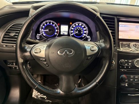 Used 2016 INFINITI QX70 3.7 RWD image 30