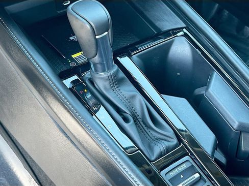 Used 2025 Honda Accord Touring image 16
