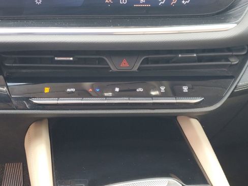 Used 2024 Buick Envision Preferred image 25