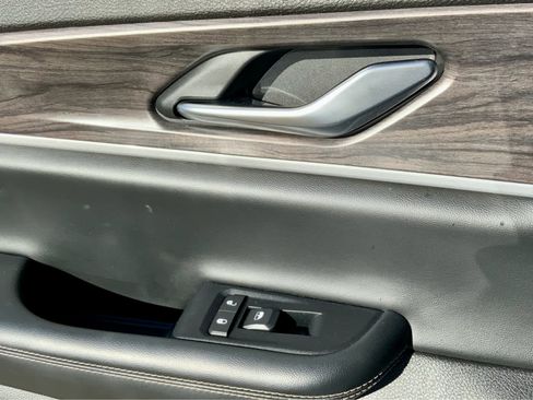 Used 2023 Jeep Grand Cherokee Limited image 53