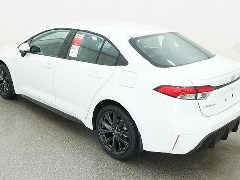 New 2026 Toyota Corolla SE FWD image 5