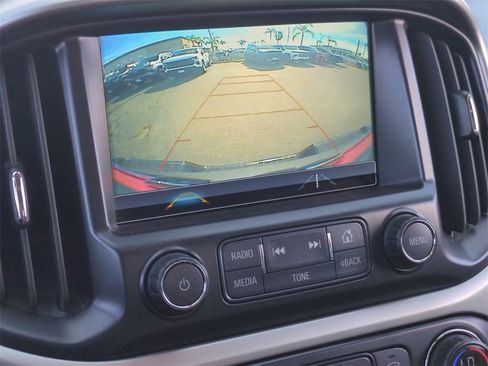 Used 2018 Chevrolet Colorado ZR2 image 14