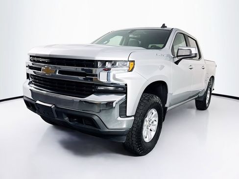 Used 2021 Chevrolet Silverado 1500 LT image 3