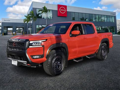 Certified 2025 Nissan Frontier PRO-4X w/ Pro Convenience Package image 3