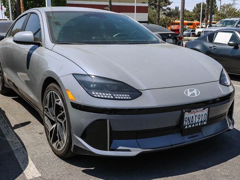 Used 2024 Hyundai Ioniq 6 SEL RWD image 17
