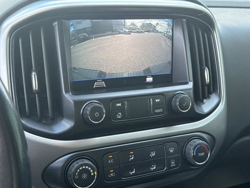 Used 2022 Chevrolet Colorado LT w/ LT Convenience Package image 26