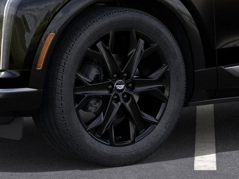 New 2025 Cadillac Optiq Sport 2 w/ LPO, ONYX Package image 9