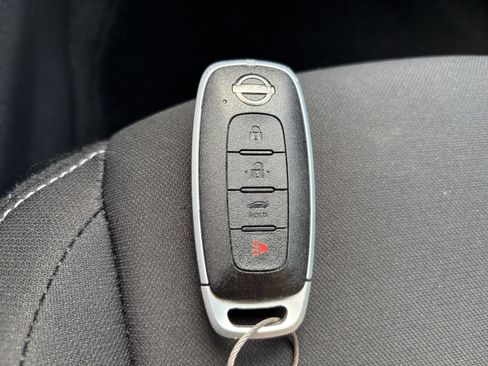 Used 2025 Nissan Sentra SV FWD image 21
