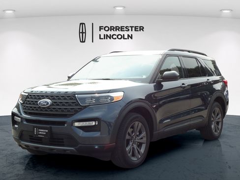 Used 2023 Ford Explorer XLT w/ Equipment Group 202A AWD/4WD image 7