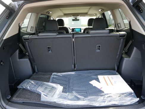 New 2026 Volkswagen Atlas SE image 6