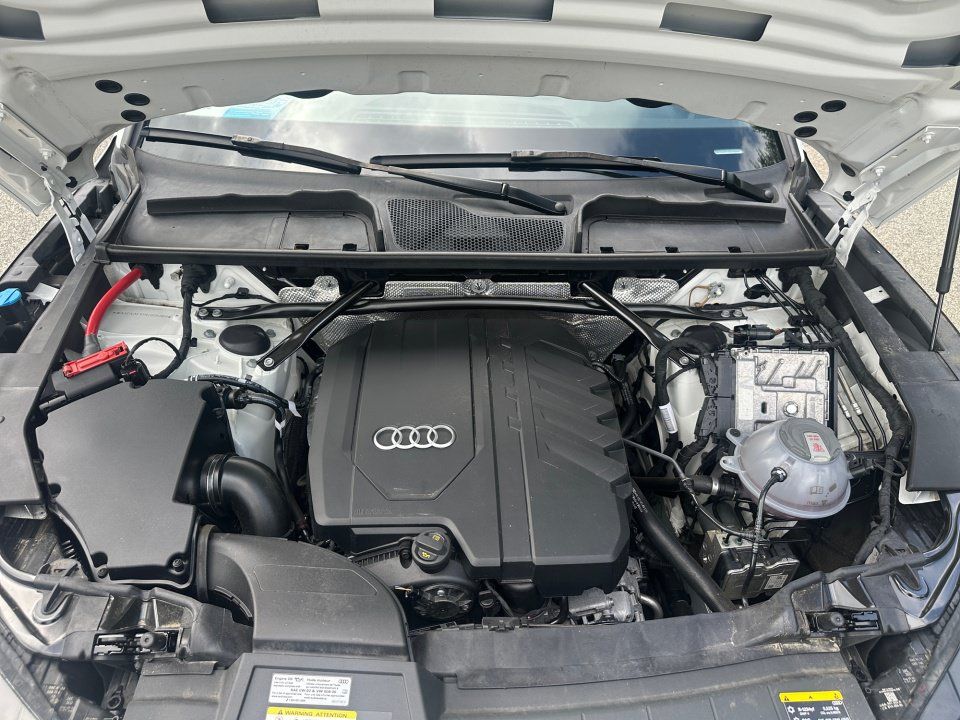 Used 2024 Audi Q5 2.0T Premium w/ Convenience Package AWD/4WD image 16