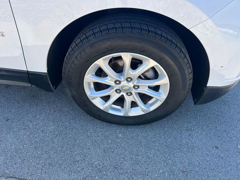 Used 2019 Chevrolet Equinox LT image 12