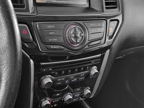 Used 2013 Nissan Pathfinder SL w/ SL Premium Pkg image 24