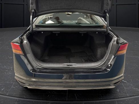 Used 2025 Nissan Altima 2.5 S image 12