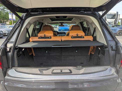 Used 2022 BMW X7 xDrive40i w/ Luxury Seating Package image 55