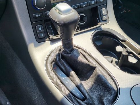 Used 2005 Chevrolet Corvette Coupe w/ Preferred Equipment Group RWD image 19