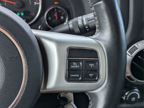 Used 2017 Jeep Wrangler Unlimited Sahara w/ Quick Order Package 24E Chief AWD/4WD image 23