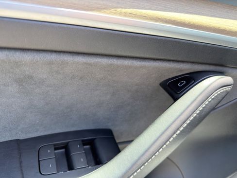 Used 2023 Tesla Model 3 Standard Range RWD image 23