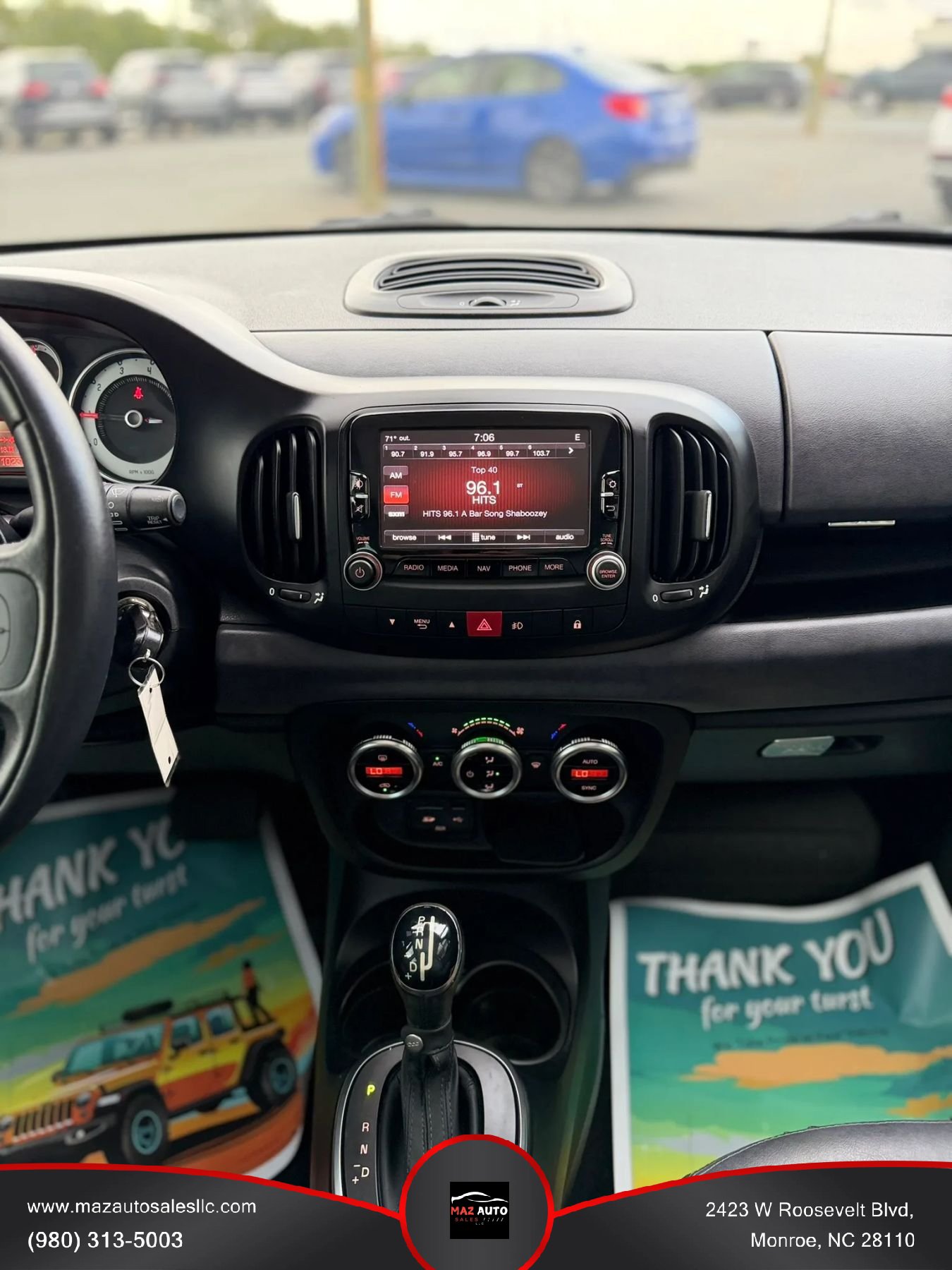 Used 2014 FIAT 500L Lounge FWD image 11
