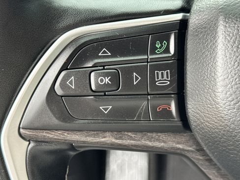 Used 2021 Jeep Grand Cherokee L Limited image 24